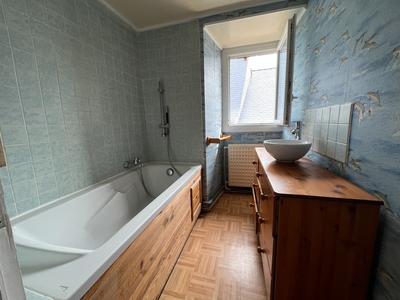 Maison - 224 m² - 7 pièces