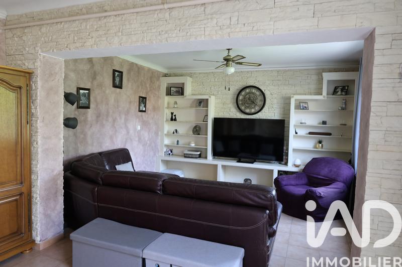 Maison - 220 m² - 9 pièces