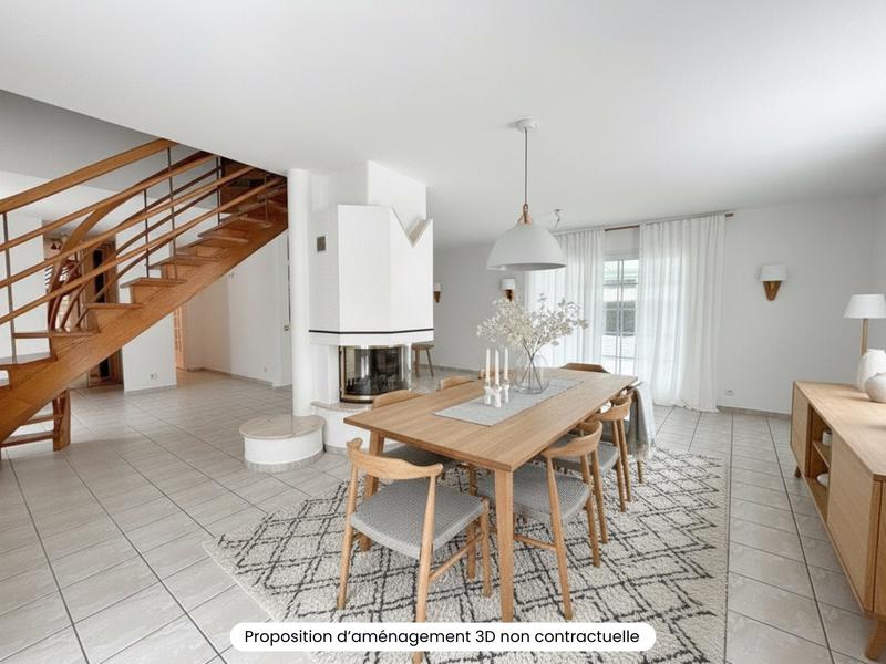 Maison - 239 m² - 8 pièces