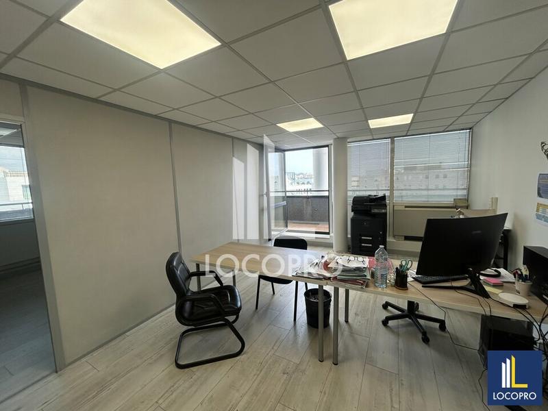 Bureau - 480 m²