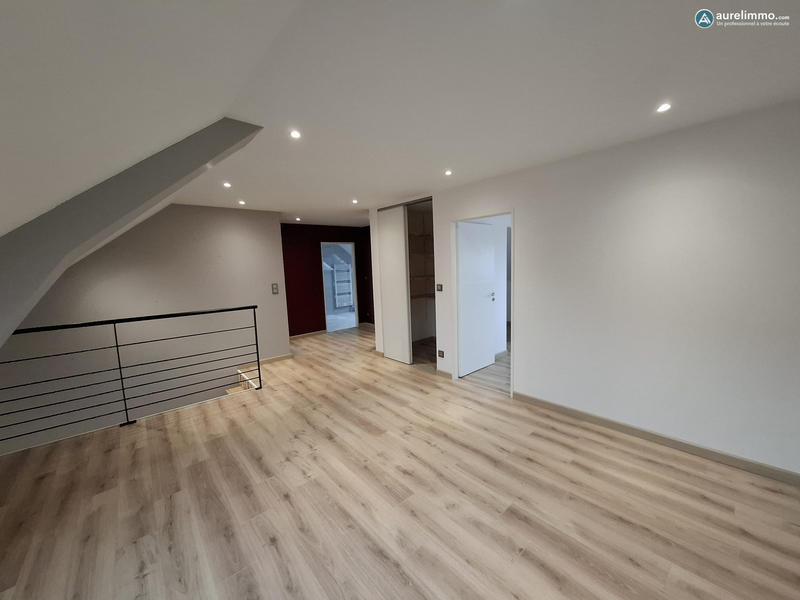 Maison ancienne - 171 m² - 7 pièces