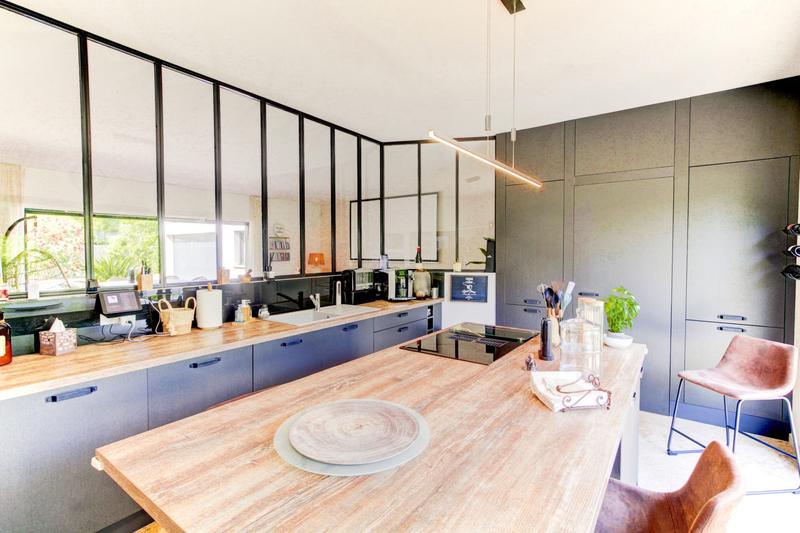 Villa - 185 m² - 8 pièces