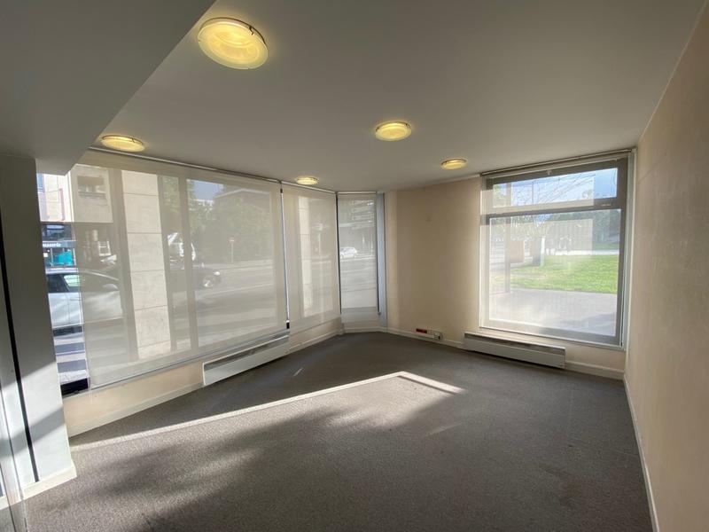 Local commercial - 221 m²