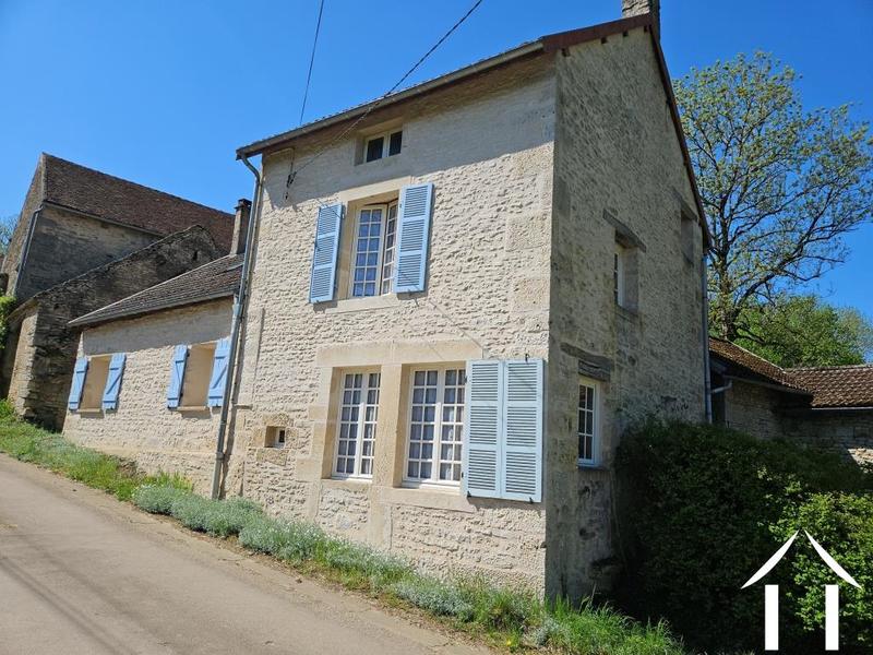 Maison - 143 m² - 5 pièces