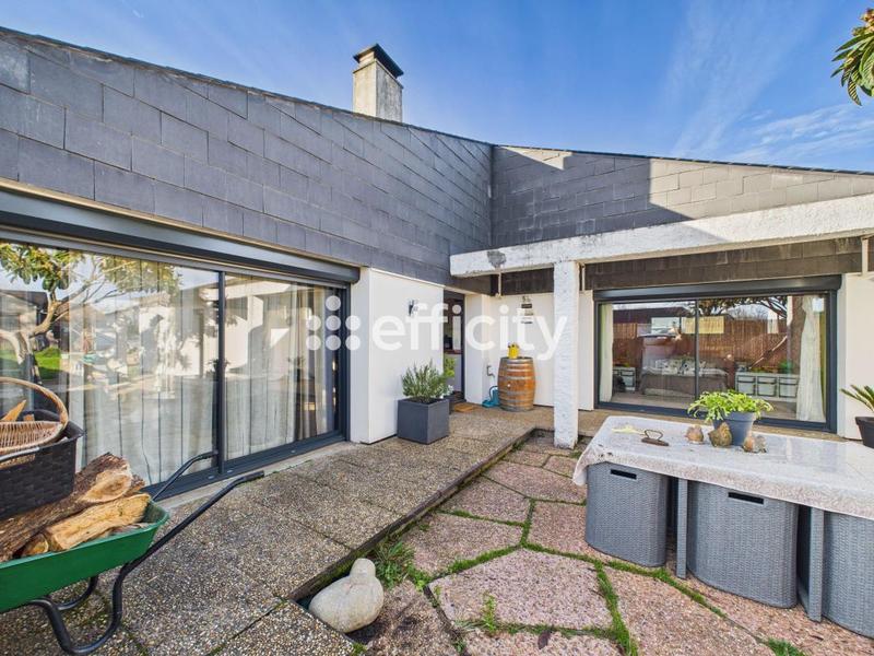 Pavillon - 120 m² - 4 pièces