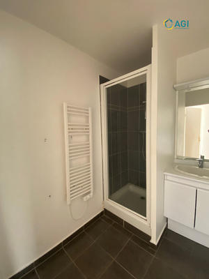 Appartement - 79 m² - 4 pièces