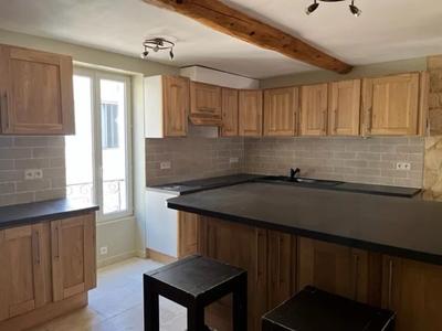 Maison de village - 100 m² - 4 pièces