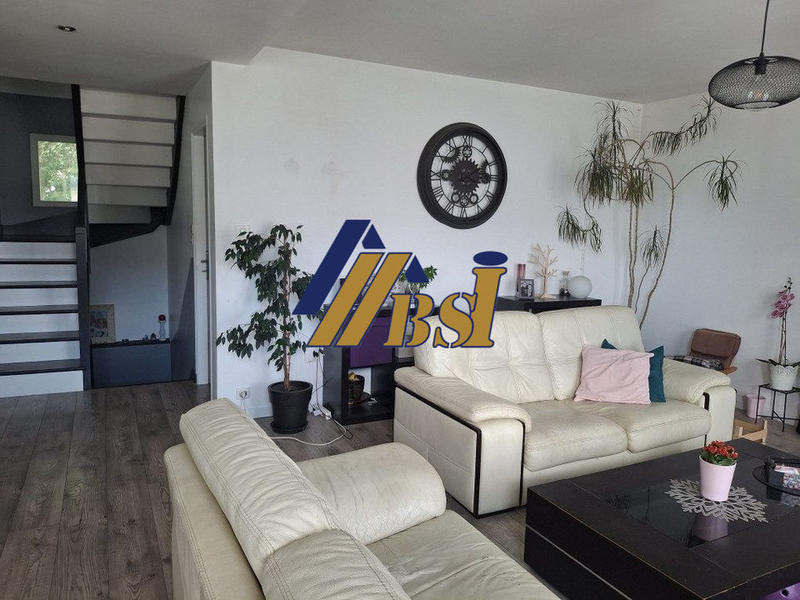 Maison traditionnelle - 149 m² - 7 pièces