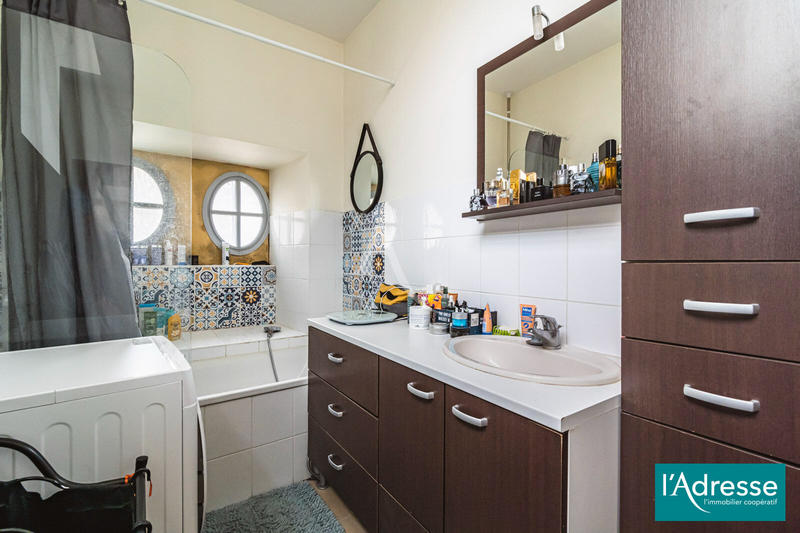 Appartement - 97 m² - 6 pièces