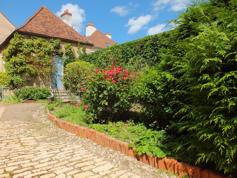 Propriété - 450 m² - 15 pièces