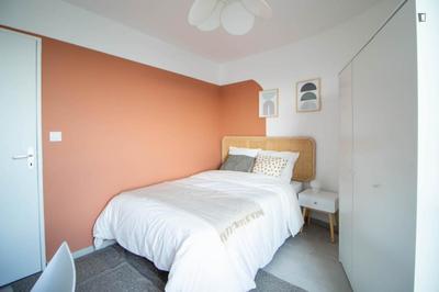 Chambre - 10 m² - 5 pièces