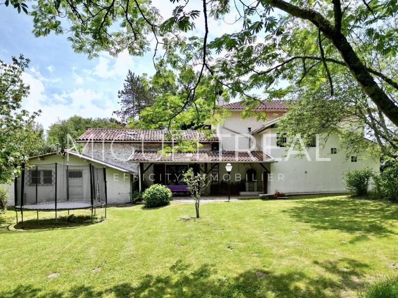 Maison - 140 m² - 3 pièces