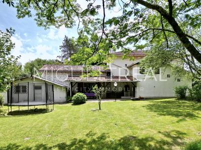 Maison - 140 m² - 3 pièces