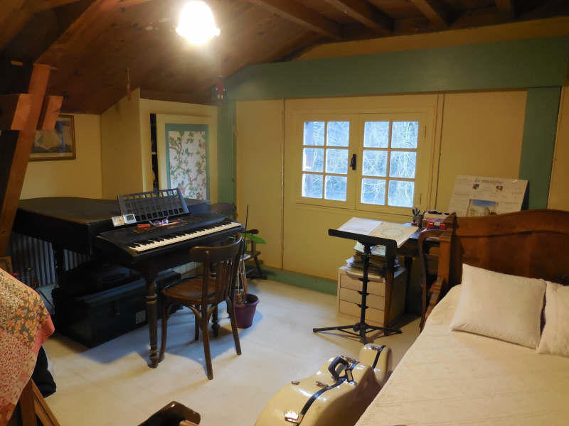 Maison - 240 m² - 10 pièces