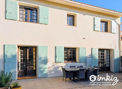 Maison - 160 m² - 5 pièces