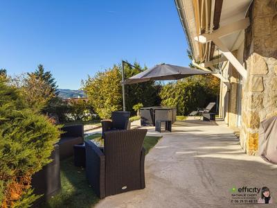 Villa - 162 m² - 6 pièces