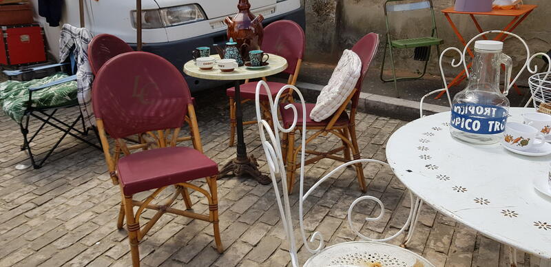 Brocante - bric à brac - artisanat