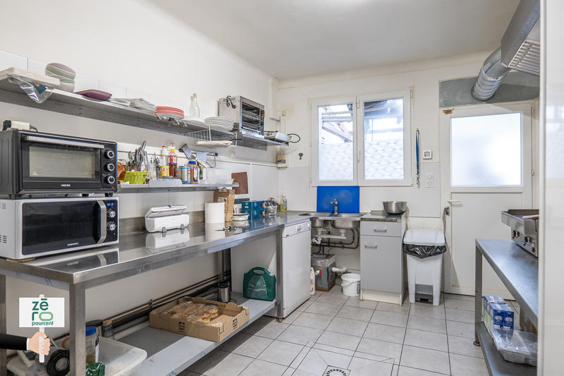 Fonds de commerce - Magasins - 200 m²