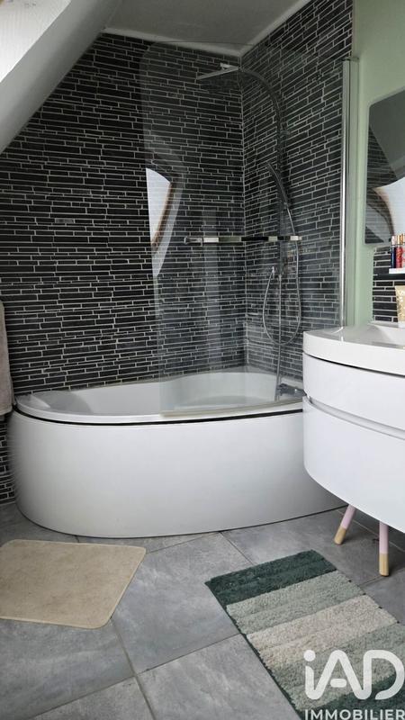 Maison - 89 m² - 4 pièces