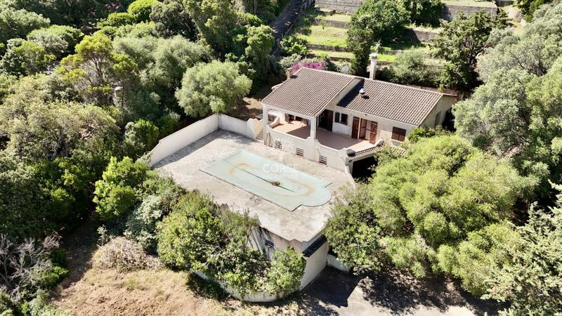 Maison - 163 m² - 6 pièces