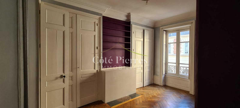 Appartement - 75 m² - 3 pièces