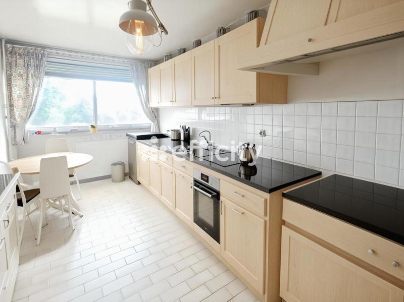 Appartement - 105 m² - 4 pièces