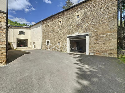 Maison - 274 m² - 9 pièces