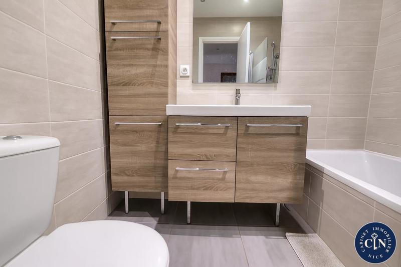 Appartement - 77 m² - 3 pièces