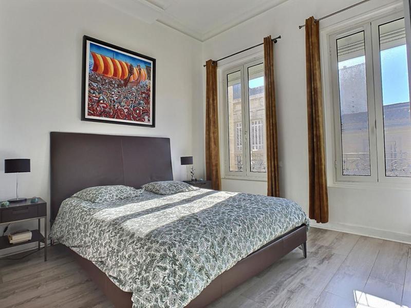 Maison - 205 m² - 7 pièces