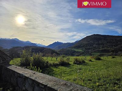 Maison - 320 m² - 1 pièce