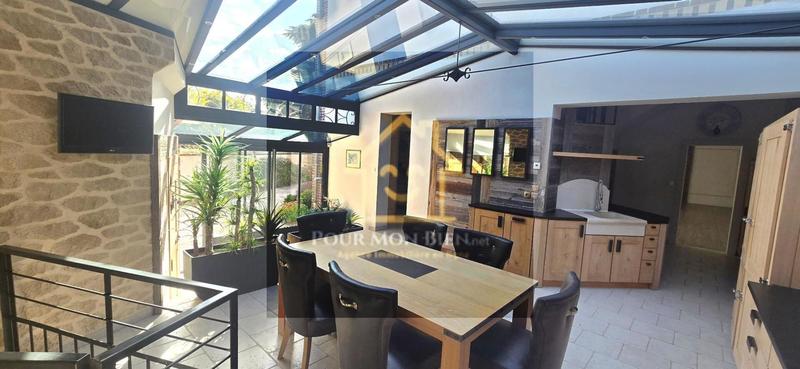 Hôtel particulier - 300 m² - 10 pièces