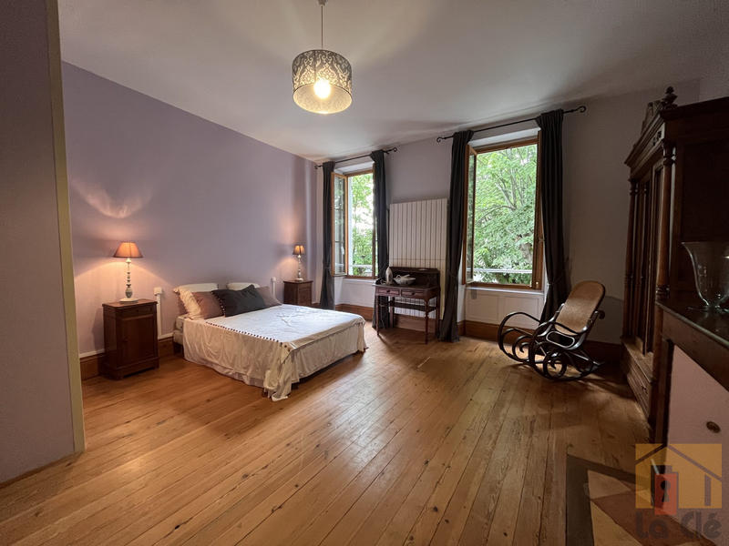 Maison - 169 m² - 6 pièces