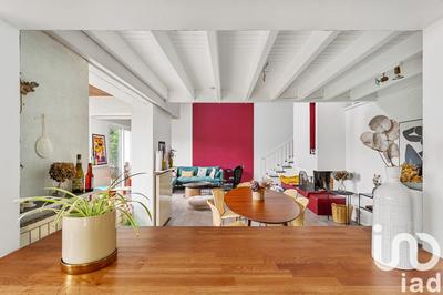 Maison - 208 m² - 6 pièces