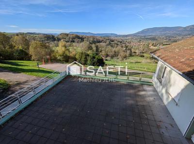 Local commercial - 1 500 m² - 20 pièces