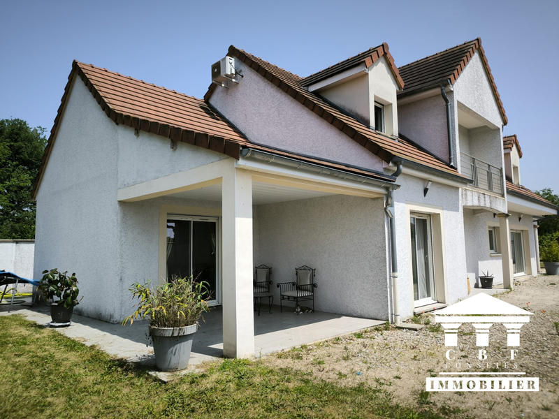 Villa - 225 m² - 8 pièces