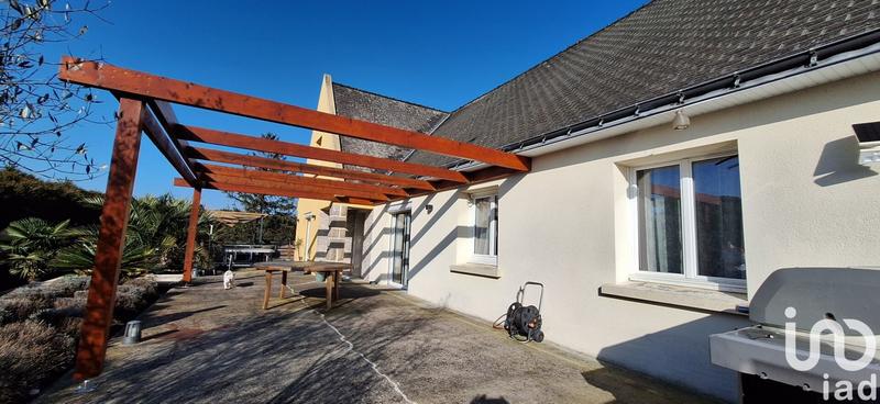 Maison - 198 m² - 9 pièces