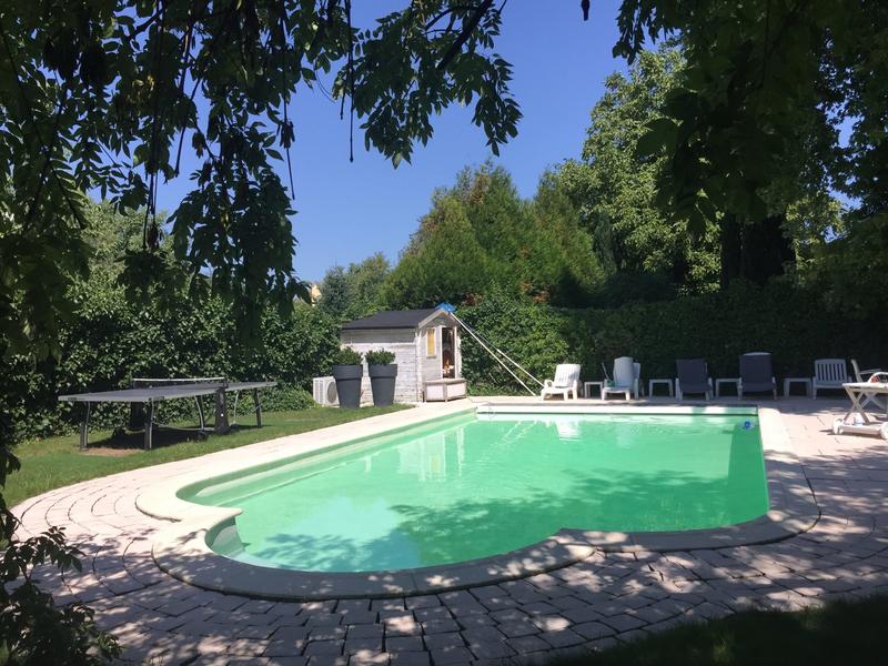 Maison - 230 m² - 6 pièces