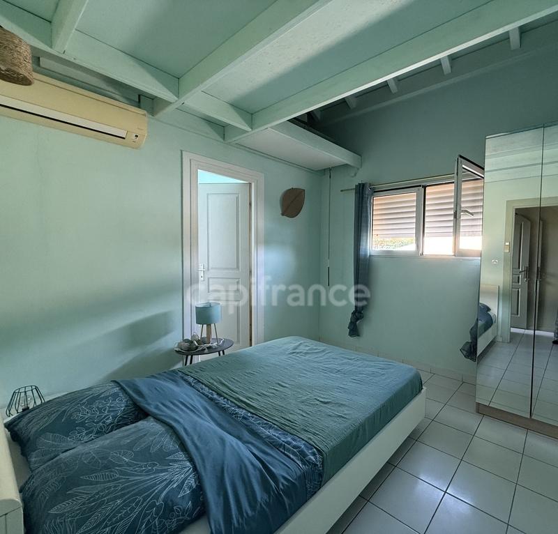 Appartement ancien - 96 m² - 3 pièces