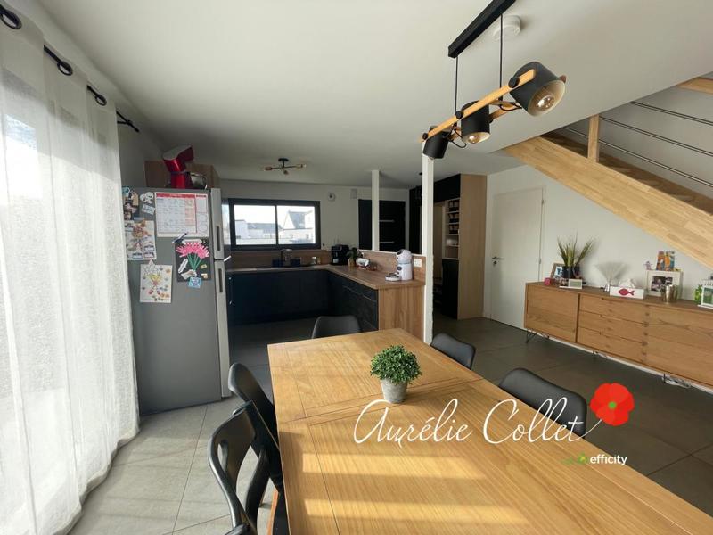 Maison - 105 m² - 5 pièces