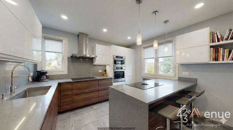 Maison - 90 m² - 5 pièces