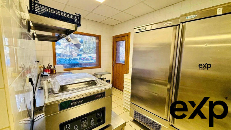 Fonds de commerce - 230 m²