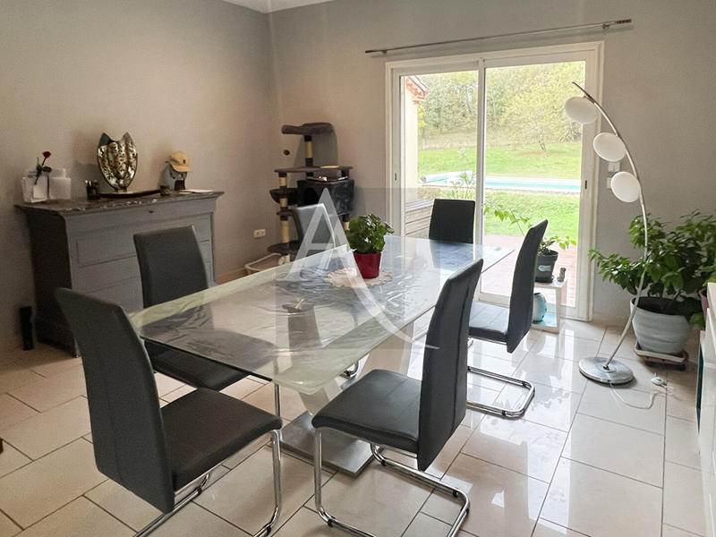 Maison - 172 m² - 6 pièces