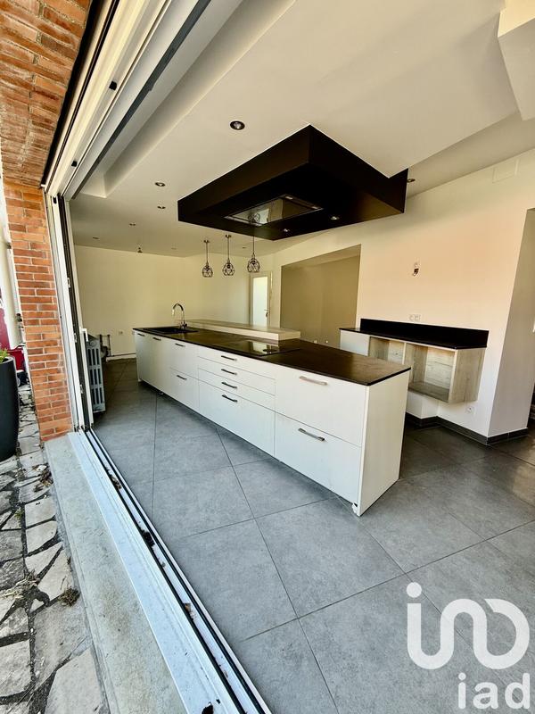 Maison - 200 m² - 7 pièces