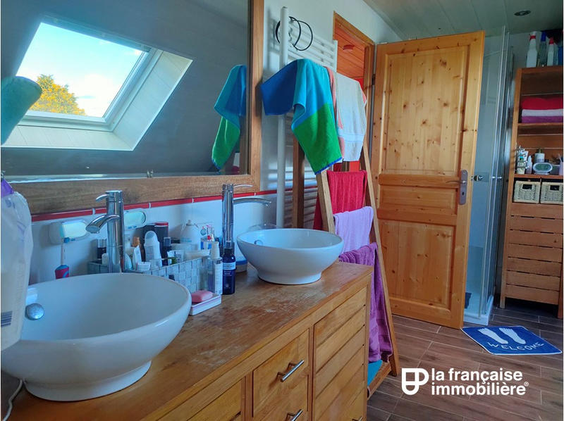 Maison - 190 m² - 8 pièces