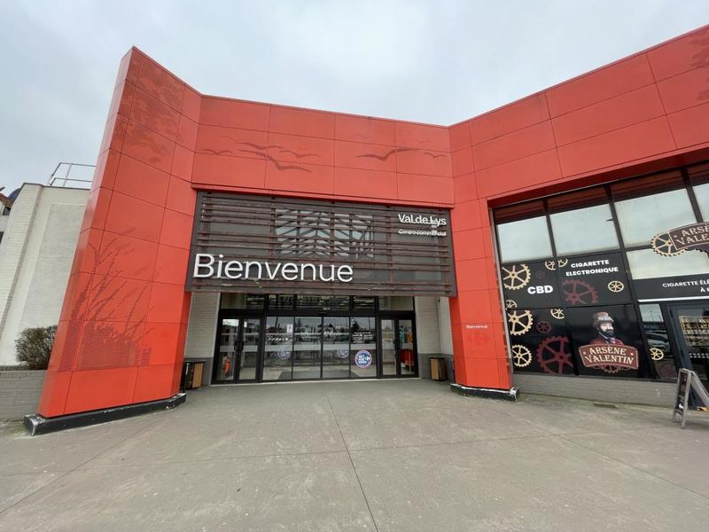 Local commercial - 246 m²