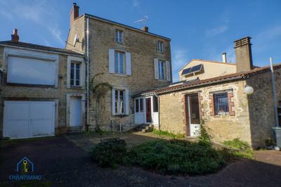 Maison - 137 m² - 5 pièces