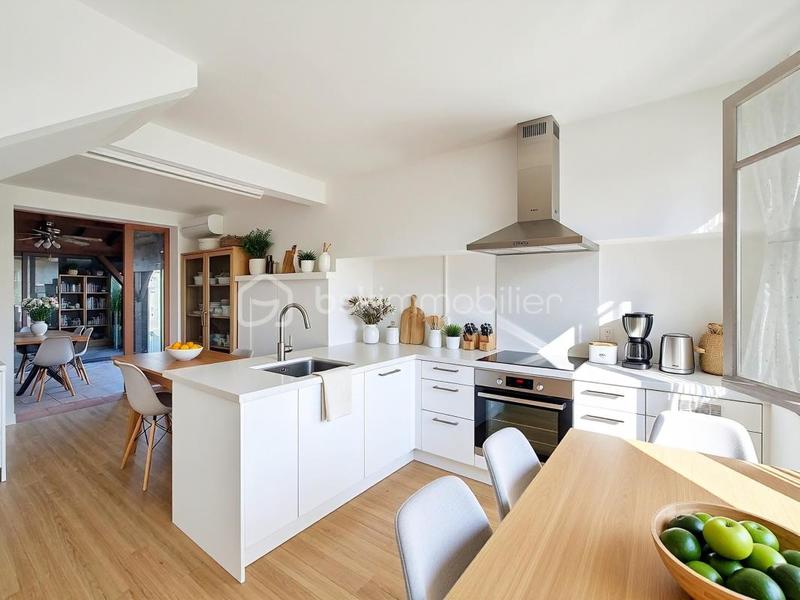 Maison ancienne - 174 m² - 7 pièces