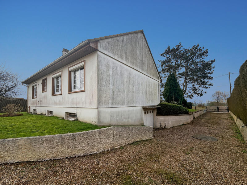 Maison traditionnelle - 81 m² - 4 pièces