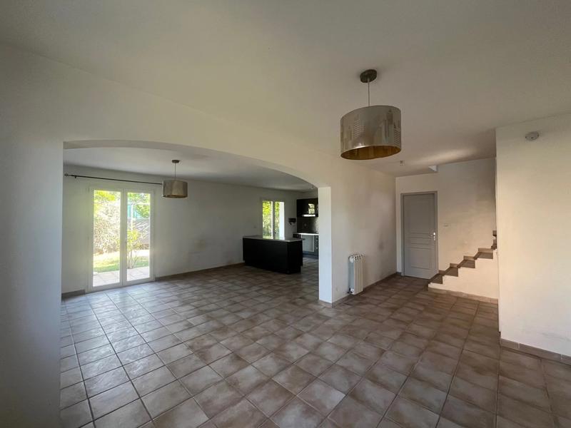 Villa - 90 m² - 4 pièces