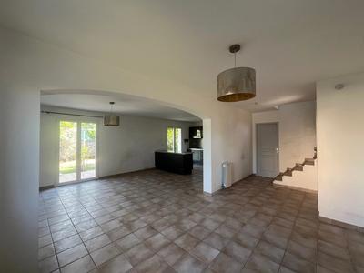 Villa - 90 m² - 4 pièces